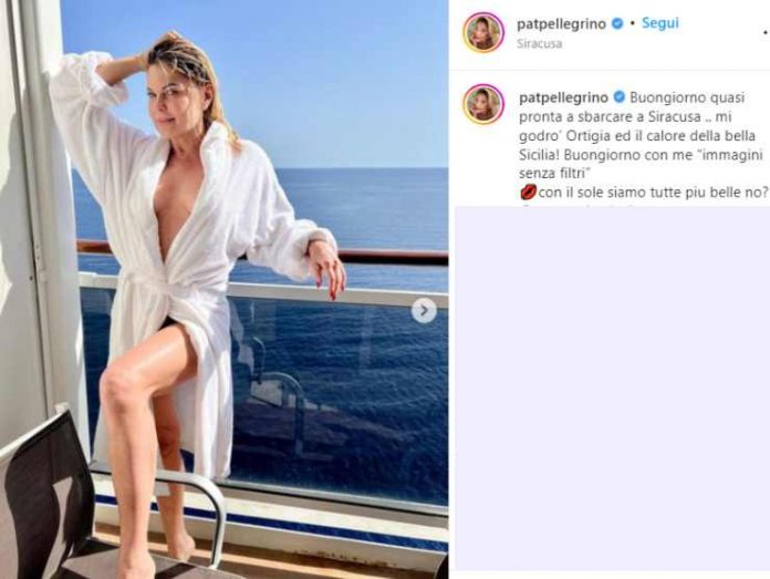 Patrizia Pellegrino in vacanza si toglie tutto Più bella del sole