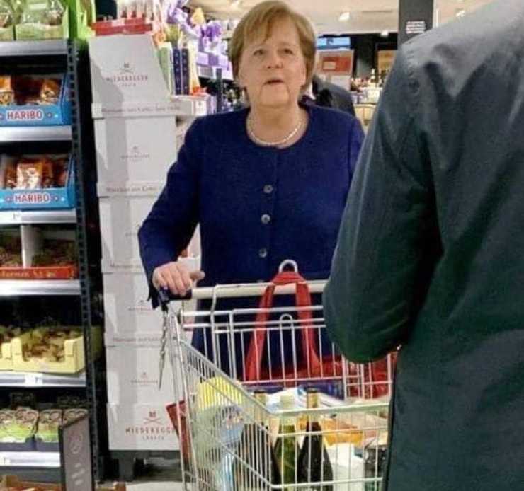 Angela Merkel spesa