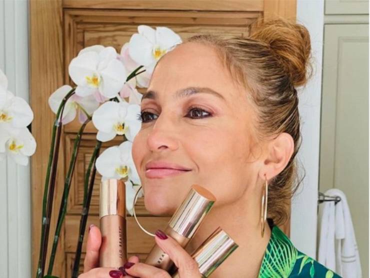 Jennifer Lopez jlo beauty (1)